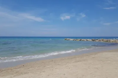 Katragaki Beach